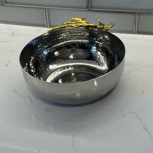 Stainless steel medium bowl